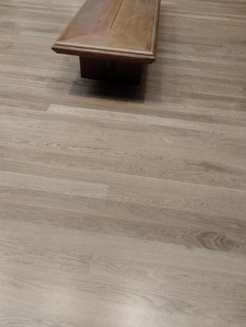 Vol Eiken Lamelparket 100x13x1,5 cm EU eiken, zonder werking beschikbaar voor biedingen