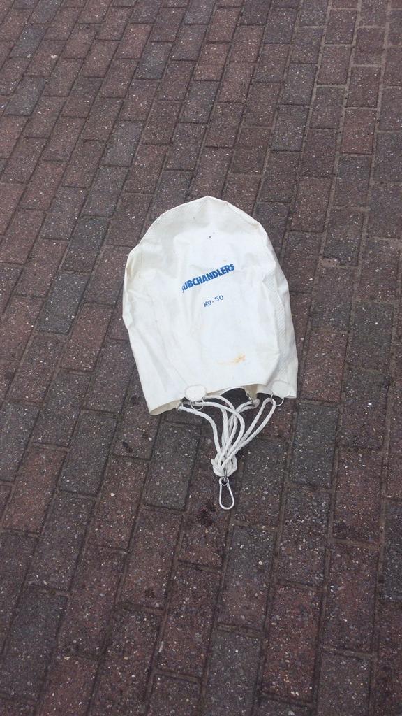 PARACHUTE DE LEVAGE 50 kgs PLONGÉE SOUS-MARINE, Sports nautiques & Bateaux, Plongée, Utilisé