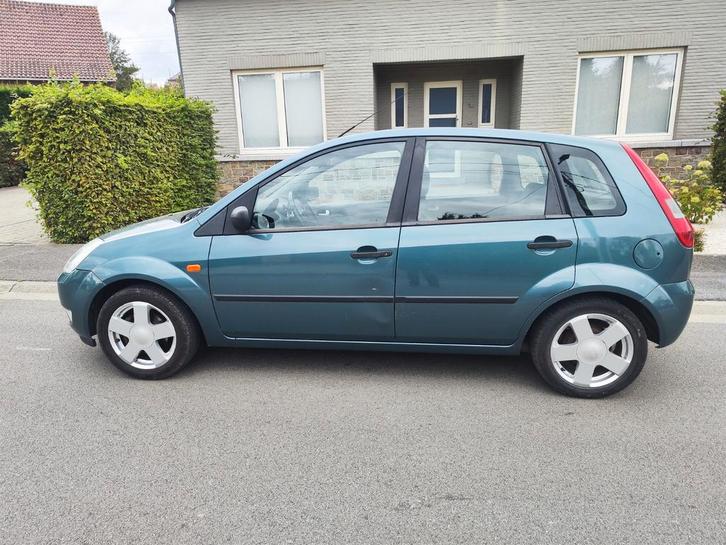 Ford fiesta 1.4 ess airco radar contrôle technique ok, Auto's, Ford, Bedrijf, ABS, Centrale vergrendeling, Benzine, 5 deurs, Ophalen