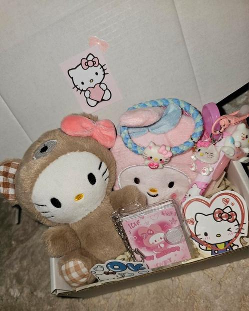 Hello Kitty cadeaubox, Diversen, Cadeauverpakkingen, Nieuw, Cadeaudoos, Ophalen