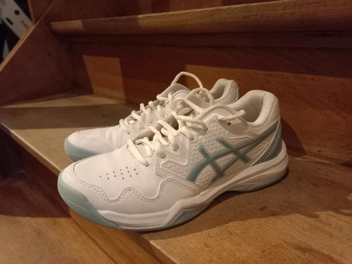 Schoenen Asics indoor tennis padel maat 33 vlakke zool, Sport en Fitness, Tennis, Zo goed als nieuw, Schoenen, Overige merken
