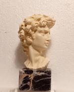 Buste de David en albâtre signé Casea, Antiquités & Art, Enlèvement ou Envoi