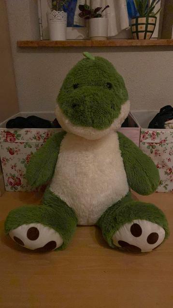 Grote knuffelbeer dinosaurus beschikbaar voor biedingen