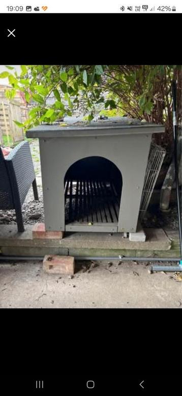 Niche pour chien  beschikbaar voor biedingen