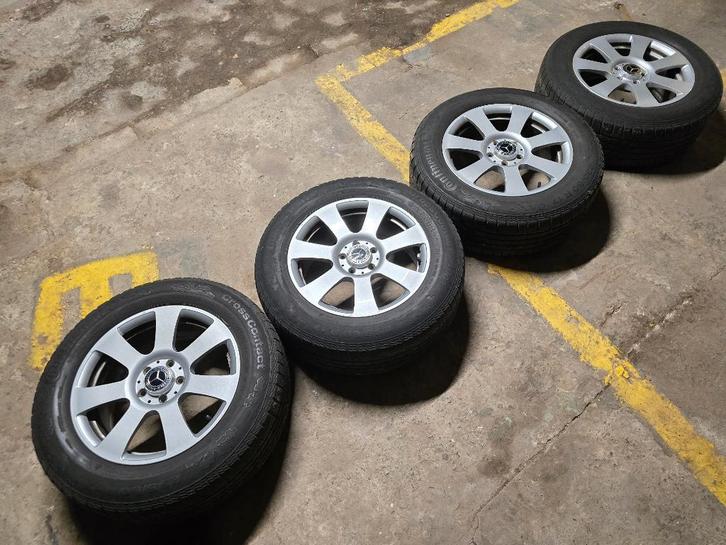 17'' MERCEDES GLK/GLB velgen + winterbanden 235/60 r17, Auto-onderdelen, Banden en Velgen, Banden en Velgen, Winterbanden, 17 inch