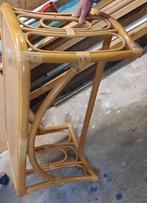 Table de salon en rotin et bamboo, Ophalen, Zo goed als nieuw