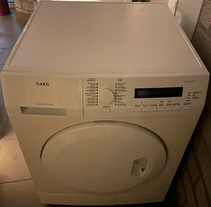 Zeer nette AEG droogtrommel, Elektronische apparatuur, Droogkasten, Gebruikt, Condens, Voorlader, 6 tot 8 kg, Anti-kreukfase, Energieklasse A of zuiniger