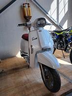 Nieuwe lambretta 50cc B, Fietsen en Brommers, Ophalen of Verzenden, Nieuw