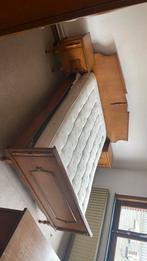 Vintage bed met nachtkastjes, Ophalen