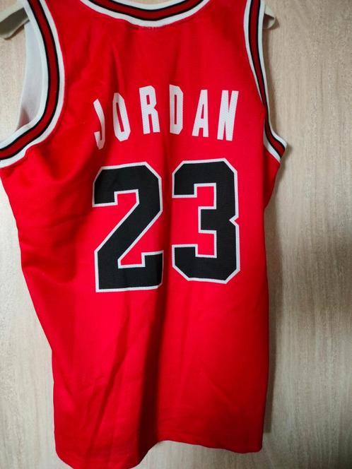 Maillot vintage Michael Jordan Chicago Bulls taille 152 NBA, Sports & Fitness, Basket, Comme neuf, Vêtements, Envoi