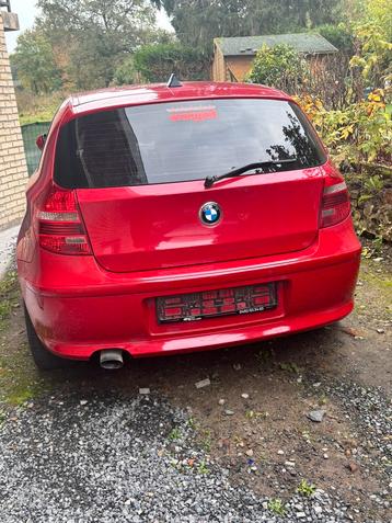 BMW 118D - E81 Phase2, Autos, Rouge, Euro 5, Noir, Particulier
