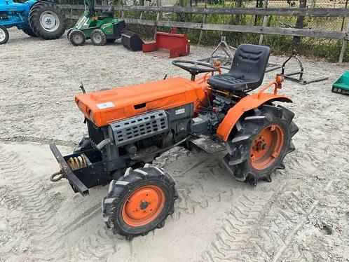 KUBOTA B7000 Minitractor, Zakelijke goederen, Machines en Bouw | Tuin, Park en Bosbouw, Overige typen