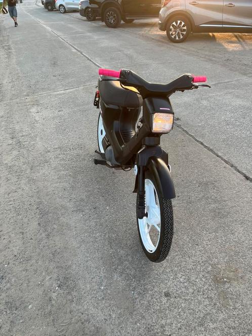 Honda wallaroo B klasse, Fietsen en Brommers, Brommers | Overige merken, Zo goed als nieuw, Ophalen