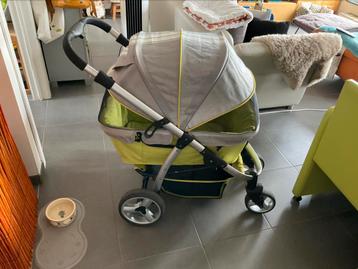 Limegroene hondenbuggy,merk innopet beschikbaar voor biedingen