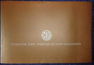 Map met grote fotogravures van Herman Verbaere beschikbaar voor biedingen