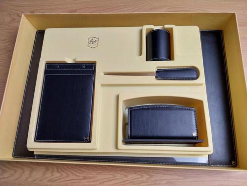 Henzo retro bureaumaterialen leder in doos, Diversen, Bureau-accessoires, Nieuw, Ophalen of Verzenden