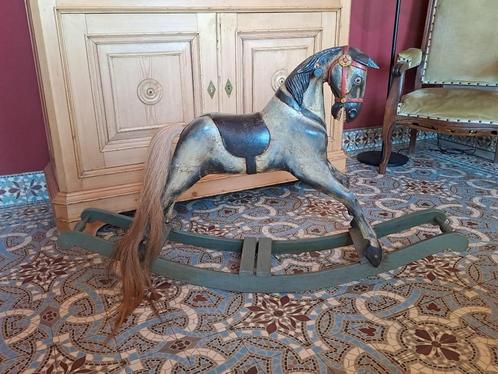 Cheval à bascule en bois, Antiquités & Art, Antiquités | Jouets, Enlèvement