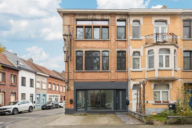 commerce + triplex, Immo, Maisons à vendre, Province d'Anvers, Jusqu'à 200 m², Habitation avec espace professionnel, C