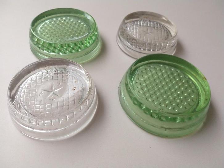 4 antieke glazen kachelonderzetters, Antiek en Kunst, Antiek | Glaswerk en Kristal, Ophalen