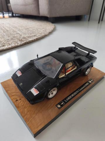 Lamborghini Countach 1988 beschikbaar voor biedingen