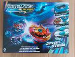 Beyblade Burst Surge arena met 8 beyblades, Enlèvement, Utilisé