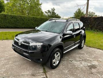 DACIA DUSTER 1.6 ESSENCE 2011 ! LEZ OK  ! 