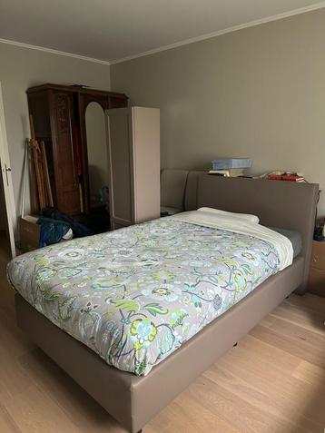 taupe kleurig faux leder twijfelaar 120 cm zeer net beschikbaar voor biedingen