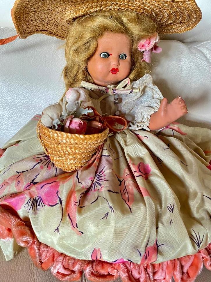 Collectie: porseleinen pop van 30 cm, Verzamelen, Poppen, Gebruikt, Pop, Ophalen of Verzenden