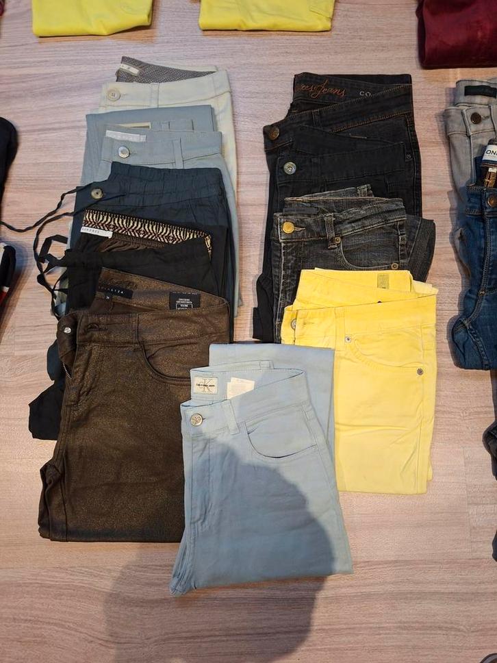 Pakket dameskleding 57st  maat:Small. Verschillende merken, Vêtements | Femmes, Packs de vêtements pour femmes, Porté, Taille 36 (S)