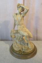 Belle statue - Repos après le travail - 31 cm, Enlèvement ou Envoi