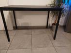 Table noire + 4 chaises (IKEA) – Très bon état, 100 à 150 cm, Quatre personnes, Enlèvement, Utilisé