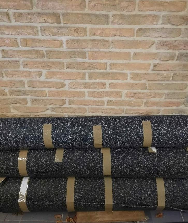 Fitness vloer 8 mm dik op rol (3 verschillende afmetingen), Sport en Fitness, Fitnessmaterialen, Zo goed als nieuw, Ophalen