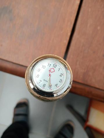Wandelstok met horloge + fles  beschikbaar voor biedingen
