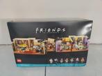 Lego 10292 Friends The Apartments, Ophalen of Verzenden, Zo goed als nieuw, Complete set, Lego