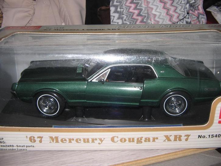 personenwagens op 1/18, Hobby en Vrije tijd, Modelauto's | 1:18, Nieuw, Auto, Overige merken, Ophalen of Verzenden