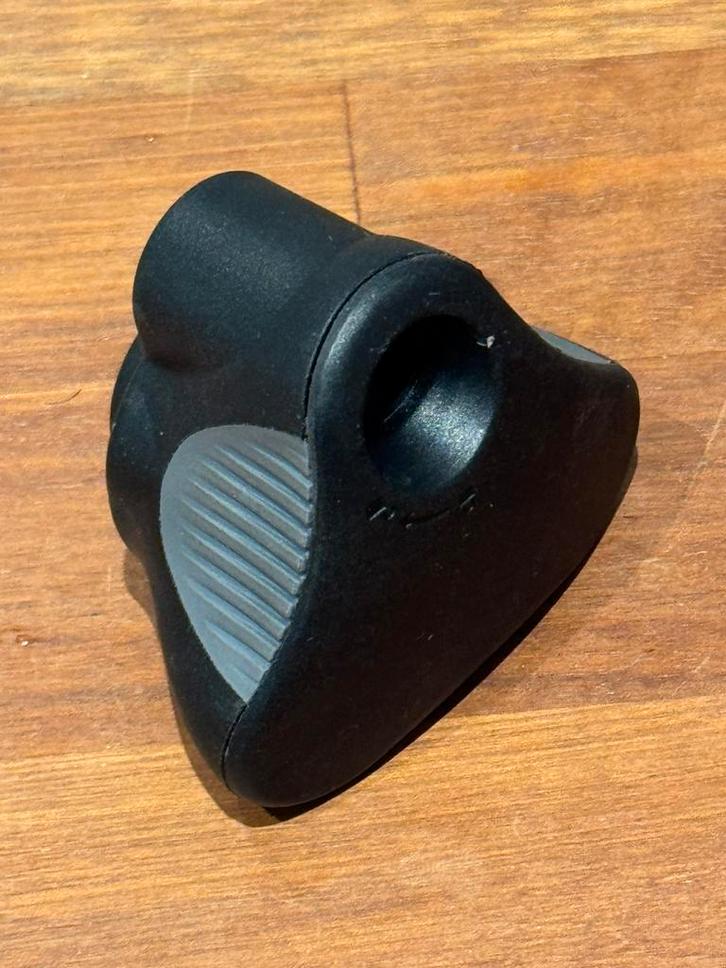 THULE AcuTight 528000 vergrendelbaar klemwiel, Auto diversen, Fietsendragers, Zo goed als nieuw, Ophalen of Verzenden