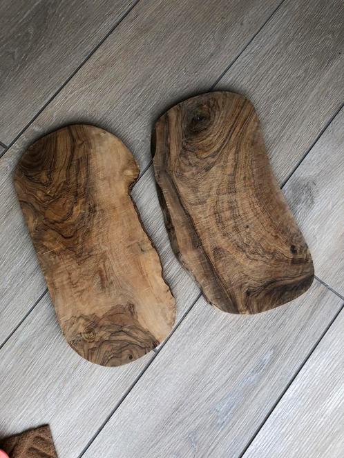 (Serveer)plank massief hout. 2 stuks., Huis en Inrichting, Woonaccessoires | Dienbladen, Gebruikt, Hout, Overige vormen, Ophalen of Verzenden