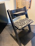 Stokje tripp trapp zwart met kussens, Ophalen, Gebruikt, Meegroeistoel, Stoelverkleiner