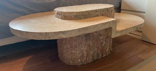 Mactan stenen tafel - travertijn, Antiek en Kunst, Antiek | Meubels | Tafels, Ophalen