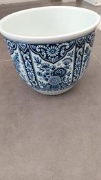 Bloempot in delft, Enlèvement