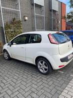 Voiture Fiat punto evo blanche, Auto's, Fiat, Voorwielaandrijving, Stof, Zwart, Wit