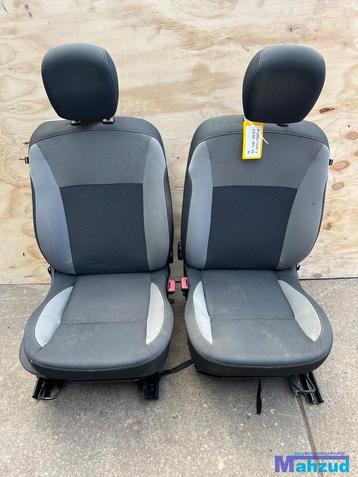 RENAULT CLIO 3 Compleet interieur 5 deurs 2007-2014 beschikbaar voor biedingen