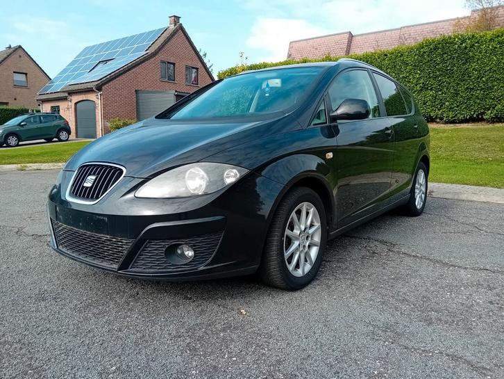 Seat Altea XL 1.6TDI de 2012 // AUTOMATIQUE // prêt à immat, Auto's, Seat, Altea XL, ABS, Airbags, Airconditioning, Bluetooth