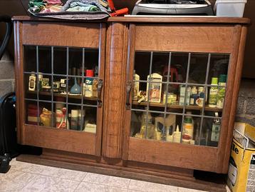 Buffet Vitrine style art deco en chêne beschikbaar voor biedingen