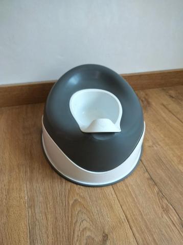Plaspotjes te koop beschikbaar voor biedingen