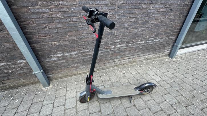 Electrische step (zelfde als Xiaomi M365 pro) defect., Fietsen en Brommers, Steps, Gebruikt, Elektrische step (E-scooter), Ophalen