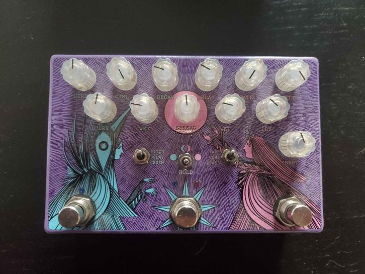 Dark Light - Old Blood Noise Endeavors, Muziek en Instrumenten, Effecten, Zo goed als nieuw, Chorus, Delay of Echo, Reverb, Multi-effect
