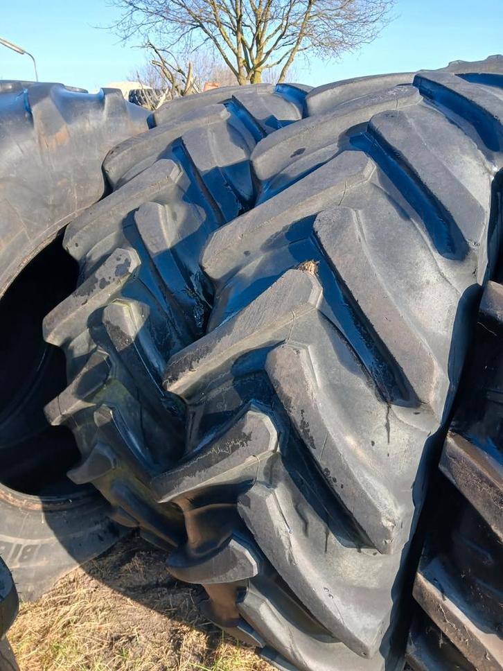 diverse michelin banden en velgen fendt jd mf ford case fiat, Zakelijke goederen, Landbouw | Onderdelen | Banden, Velgen en Assen