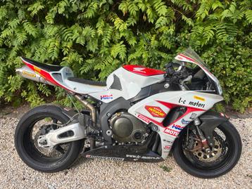 Honda CBR1000RR. Fireblade, Entreprise, Plus de 35 kW, Sport, 4 cylindres