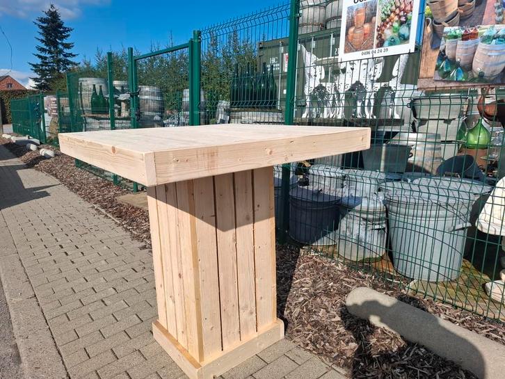 Tuintafel met of zonder bijhorende stoelen! 108cm x 108cm, Tuin en Terras, Tuintafels, Zo goed als nieuw, Hout, Ophalen